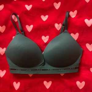 PINK Victoria’s Secret Green Wear Everywhere Wireless Push Up Bra 36D